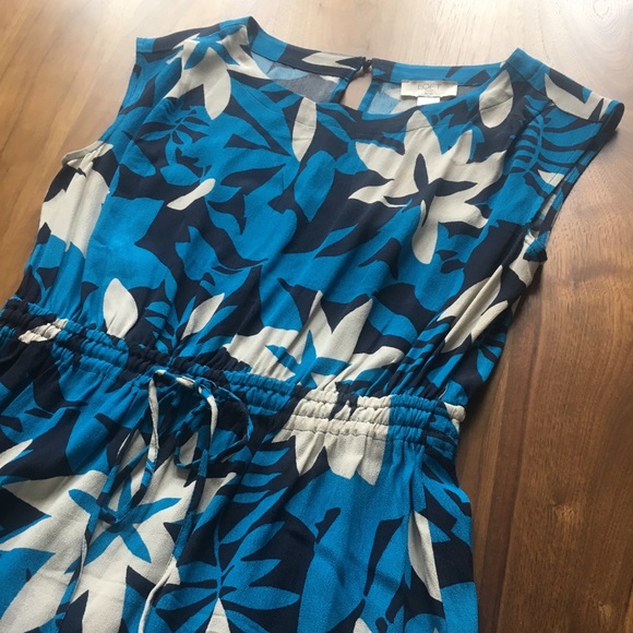 LOFT Round Neck Floral Dress - Picture 3 of 6